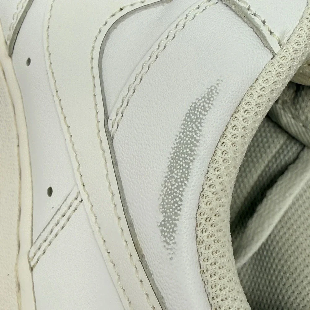Nike Air Force 1 07 Womens White Low Top Sneakers DD8959-100 Size 7.5